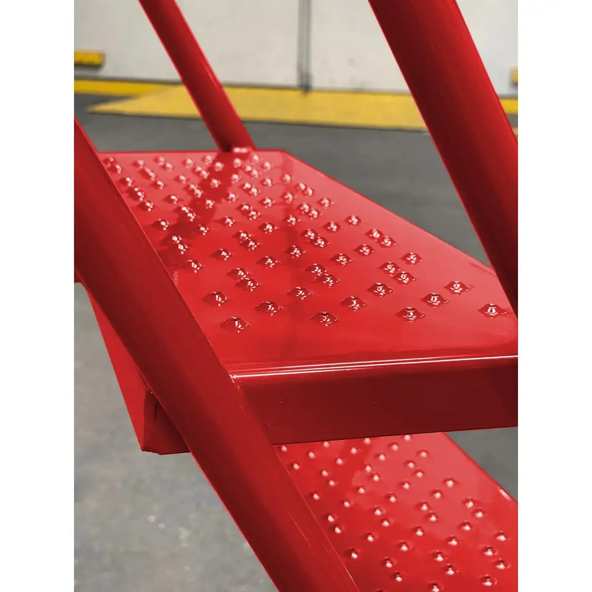 Sealey Mobile Safety Steps 13-Tread 2
