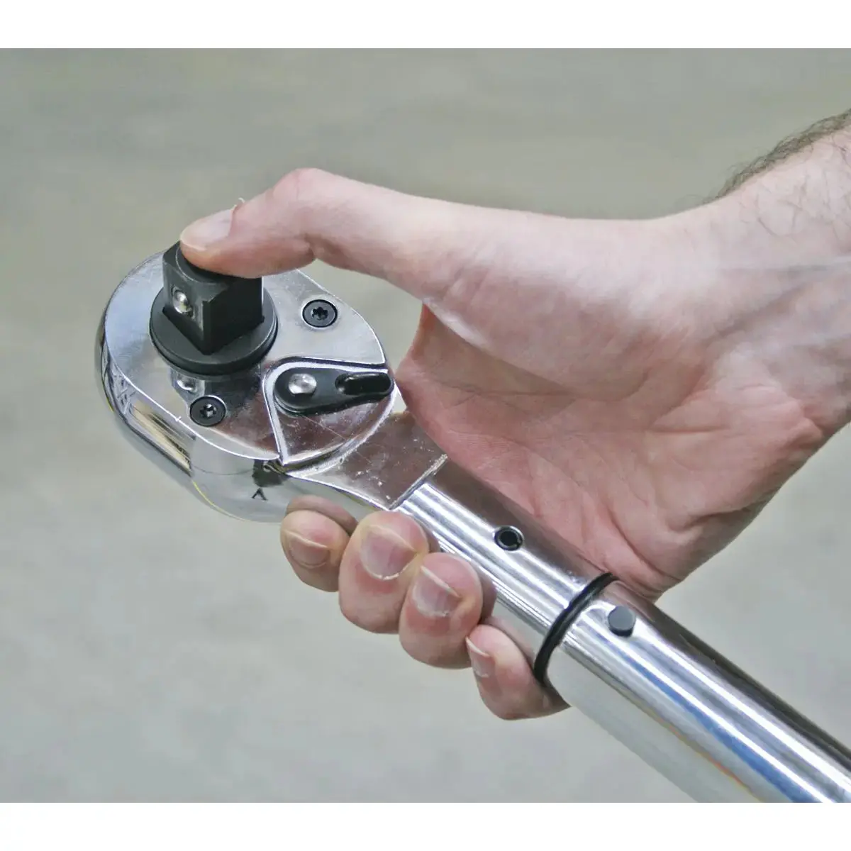 Sealey Premier Torque Wrench 3/4"Sq Drive 237-983Nm(150-750Lb.Ft) Push-Through Calibrated 2