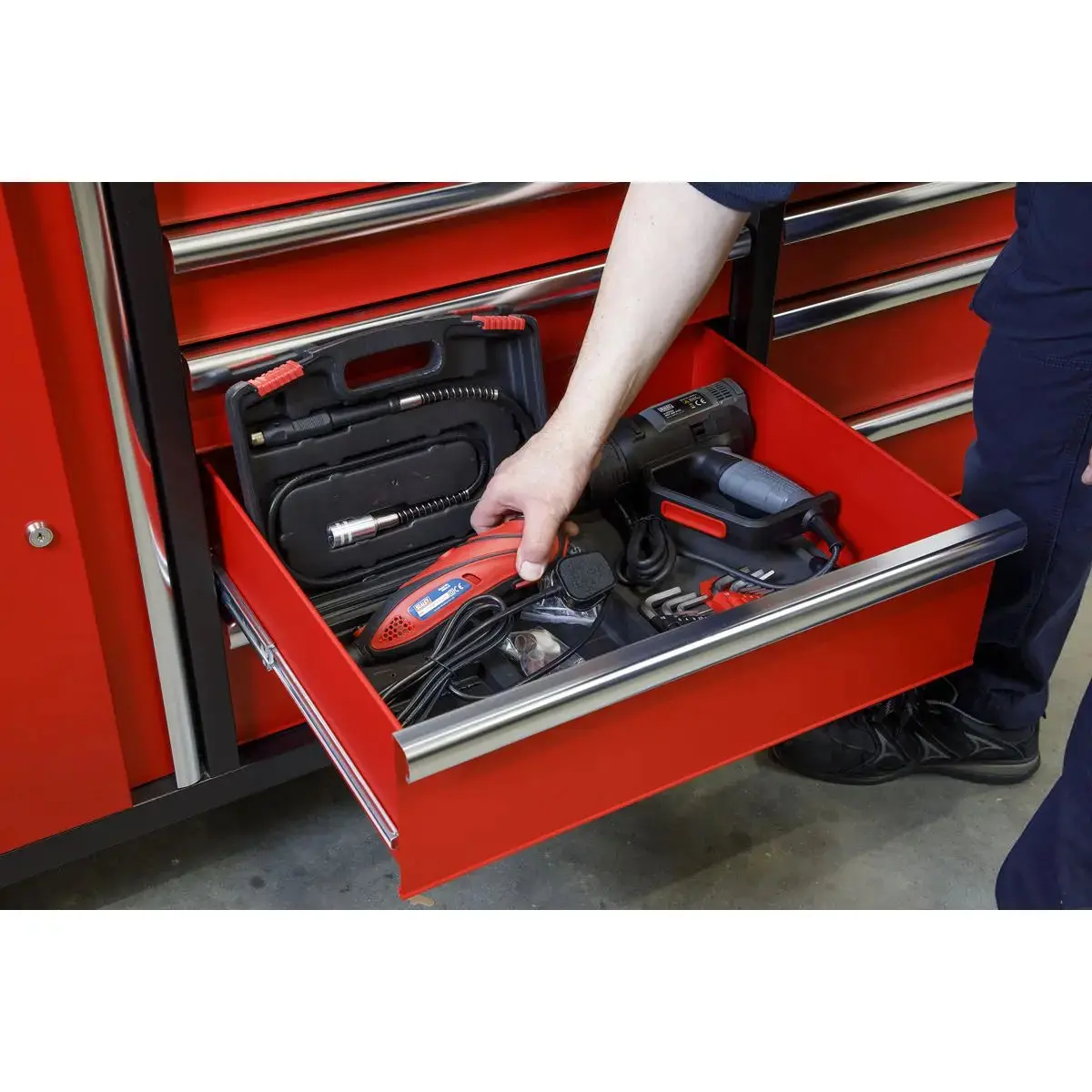 Sealey Superline Pro Mobile Workstation 10 Drawer With Backboard 2
