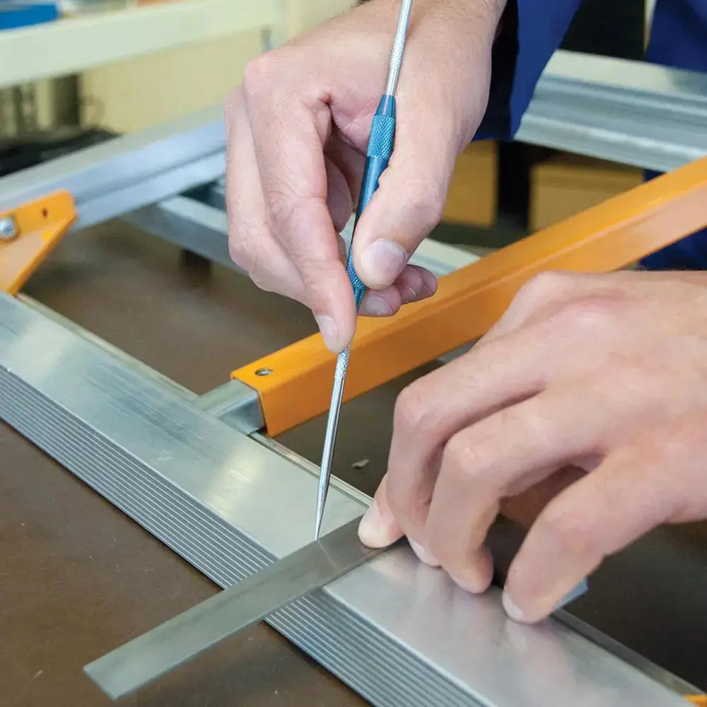 Silverline 200Mm Engineers Scriber Straight & 90° Scoring Metal Plastic 1
